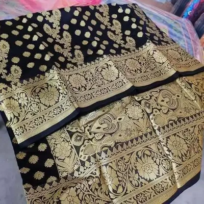 শাড়ী